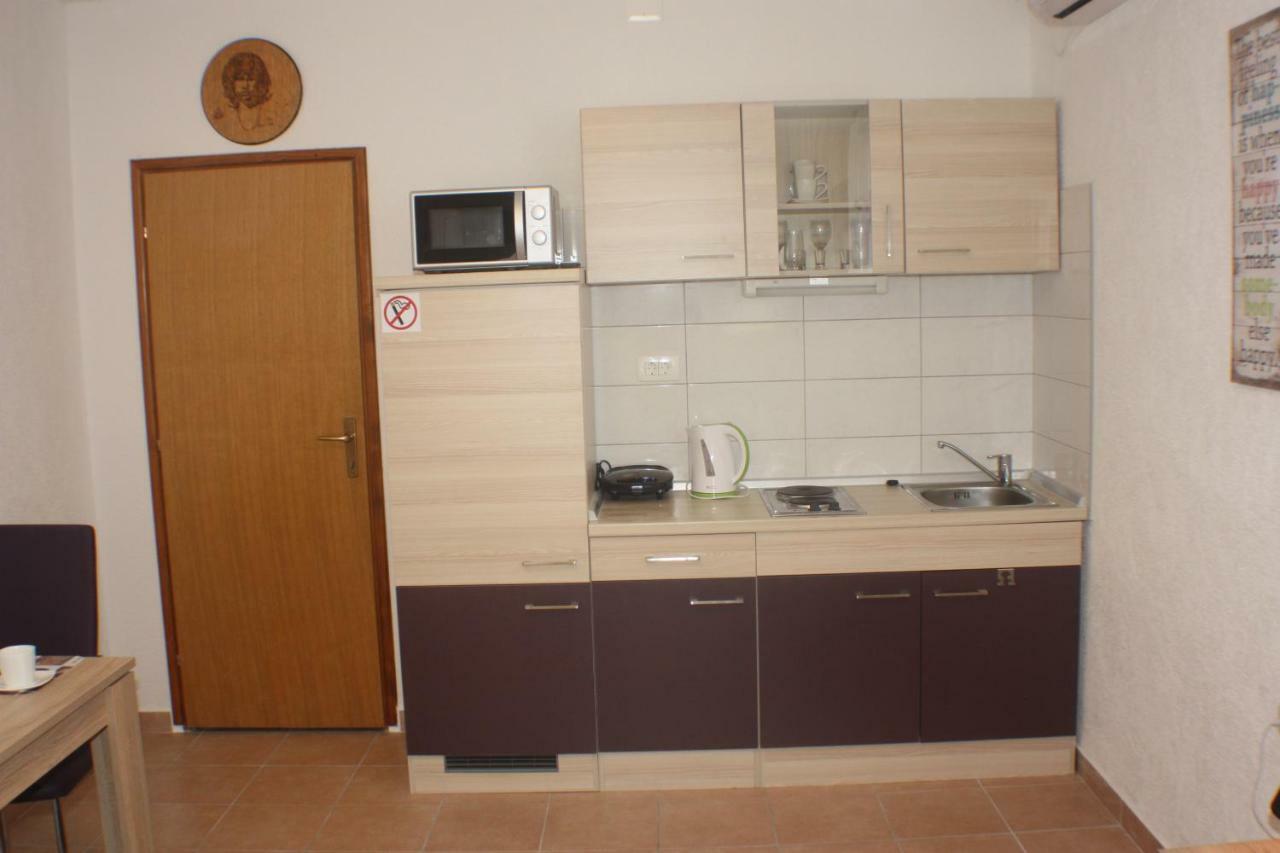 Studio Apartman Tristan 자다르 외부 사진